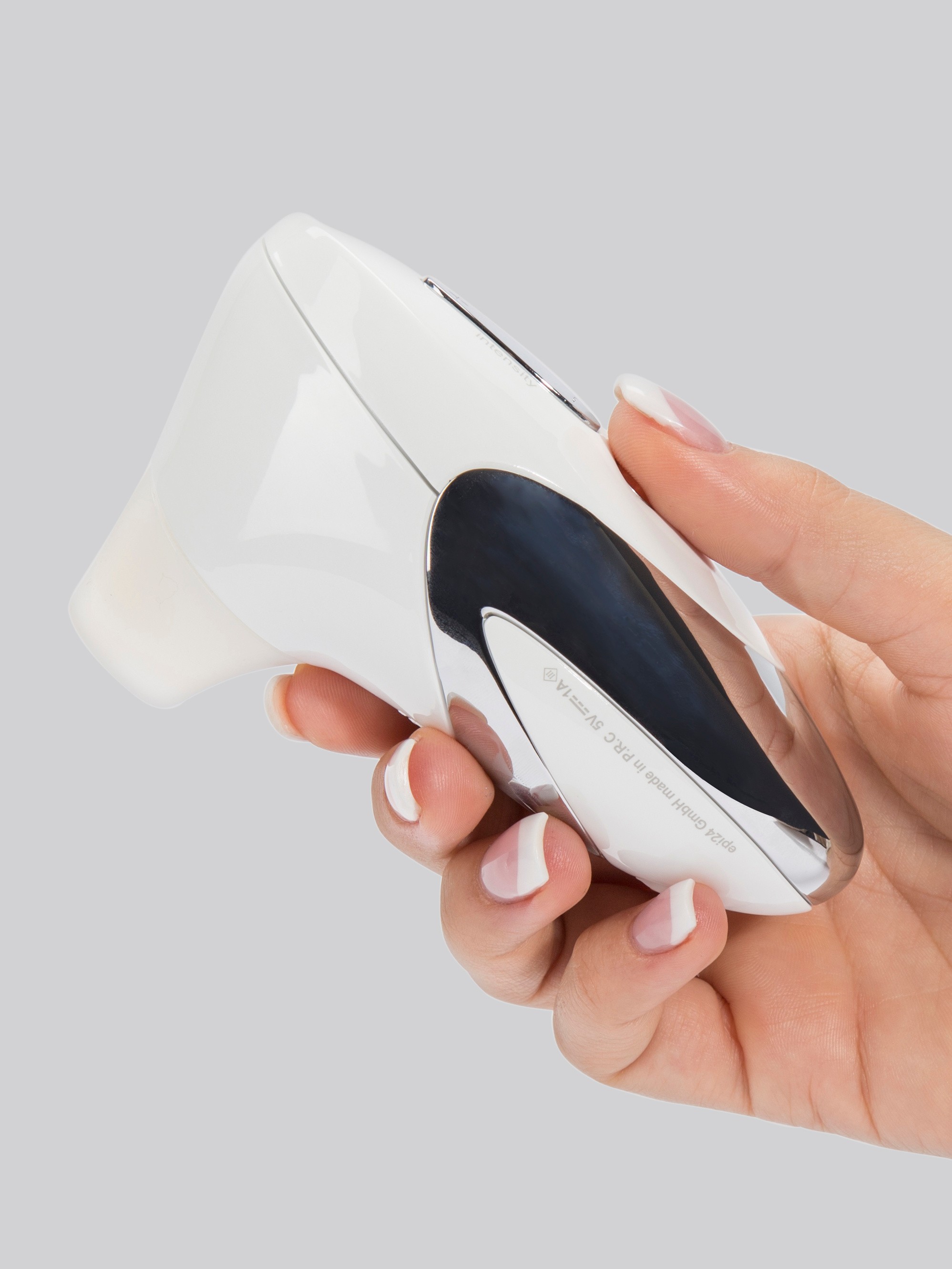 Womanizer W500 Rechargeable Clitoral Stimulator, White, hi-res