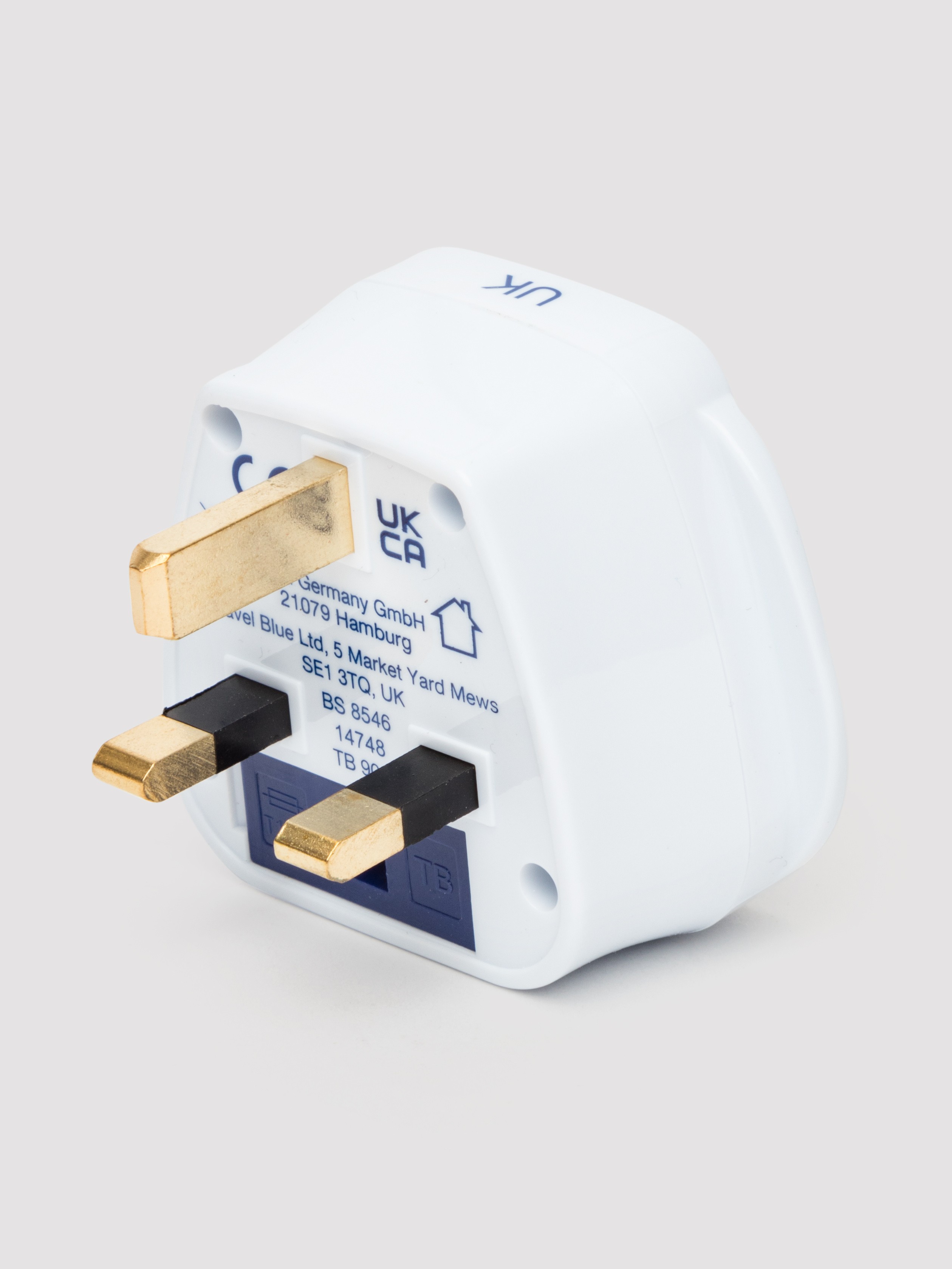 Visitors to UK Universal Adaptor, , hi-res