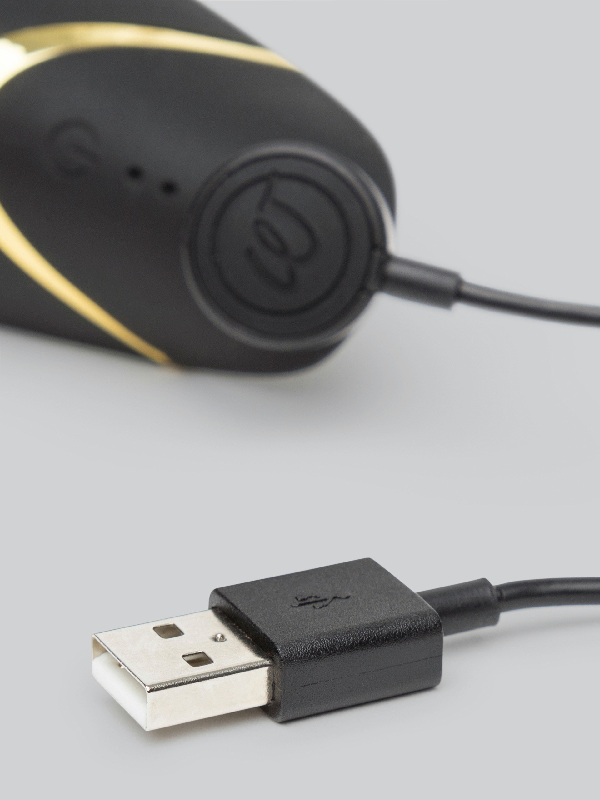 Womanizer Premium Rechargeable Smart Silence Clitoral Suction Stimulator, Black, hi-res