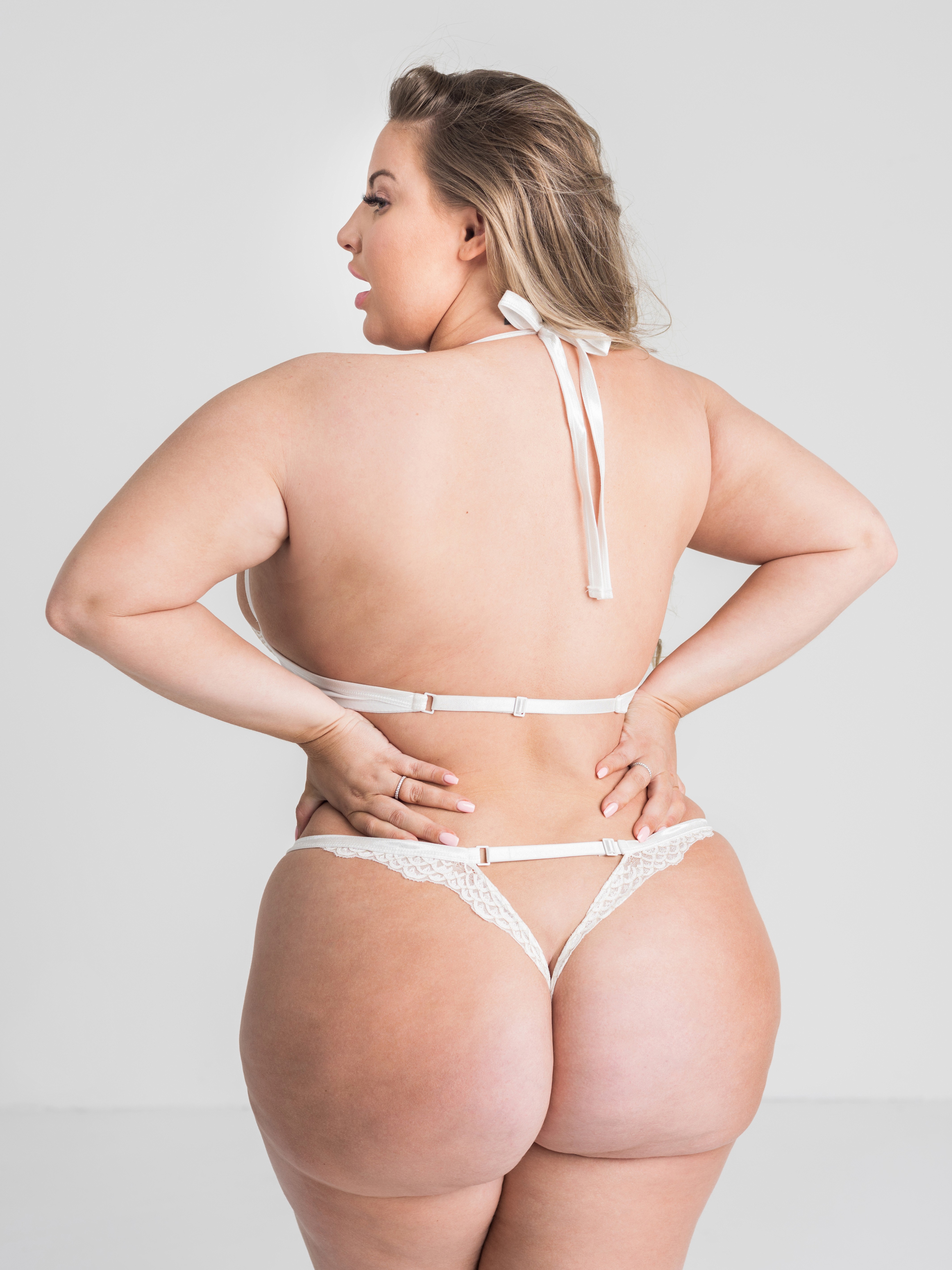 Lovehoney Pure Romance Ivory Lace Underwired Triangle Bra Set, White, hi-res