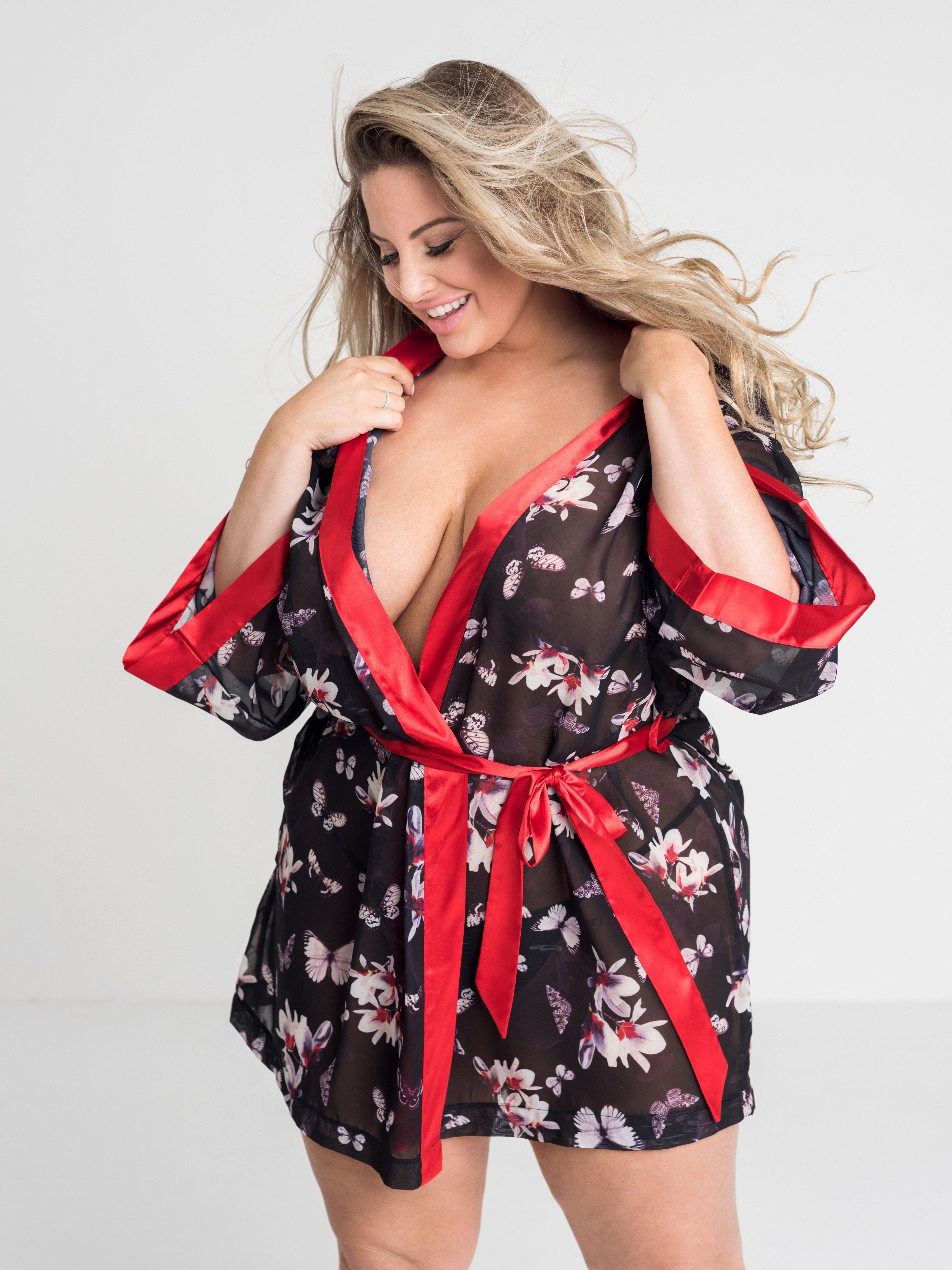 Lovehoney Plus Size Black Floral Sheer Robe, Black, hi-res