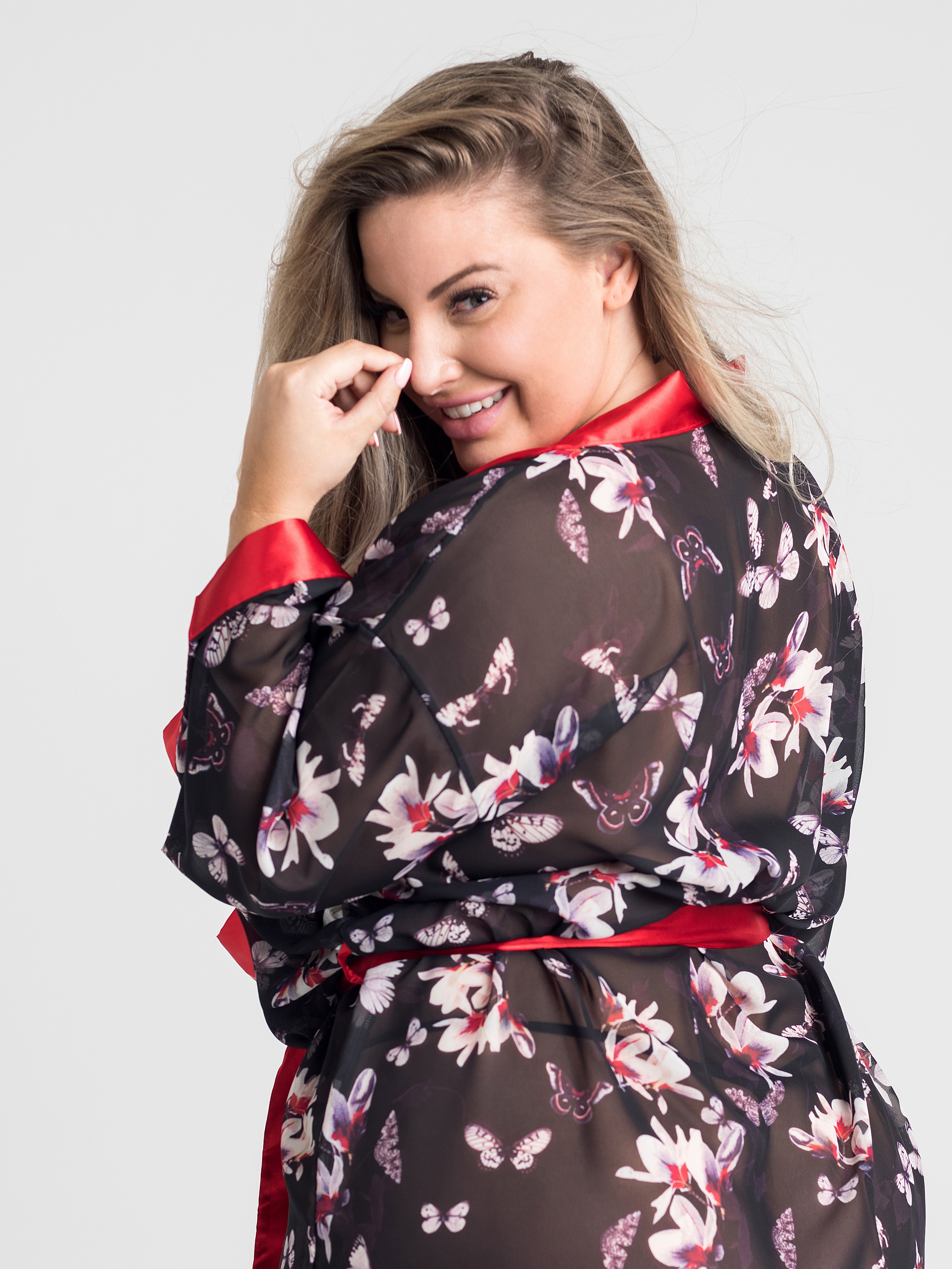 Lovehoney Plus Size Black Floral Sheer Robe, Black, hi-res