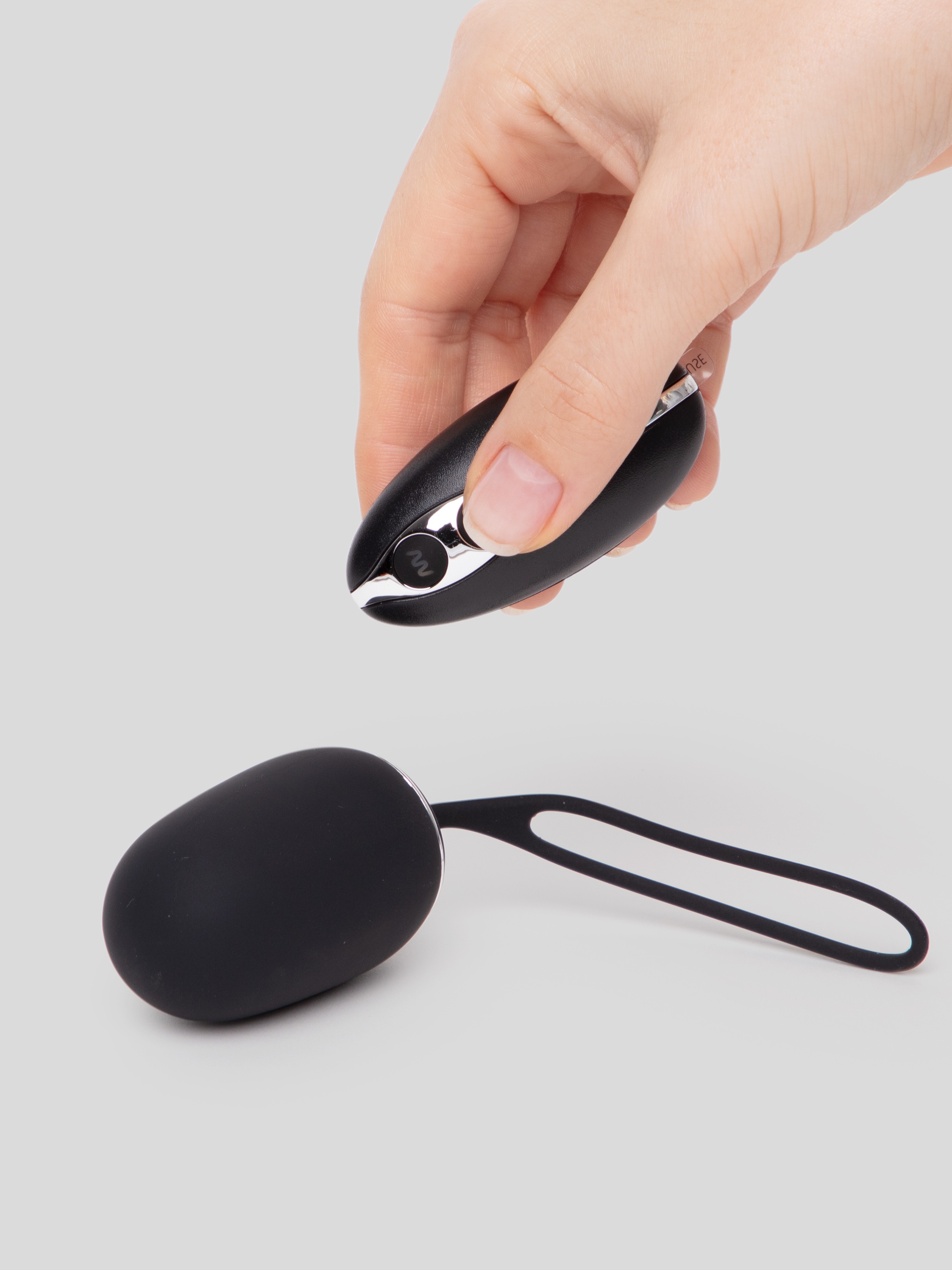 Tracey Cox Supersex Rechargeable Remote Control Love Egg Vibrator, Black, hi-res