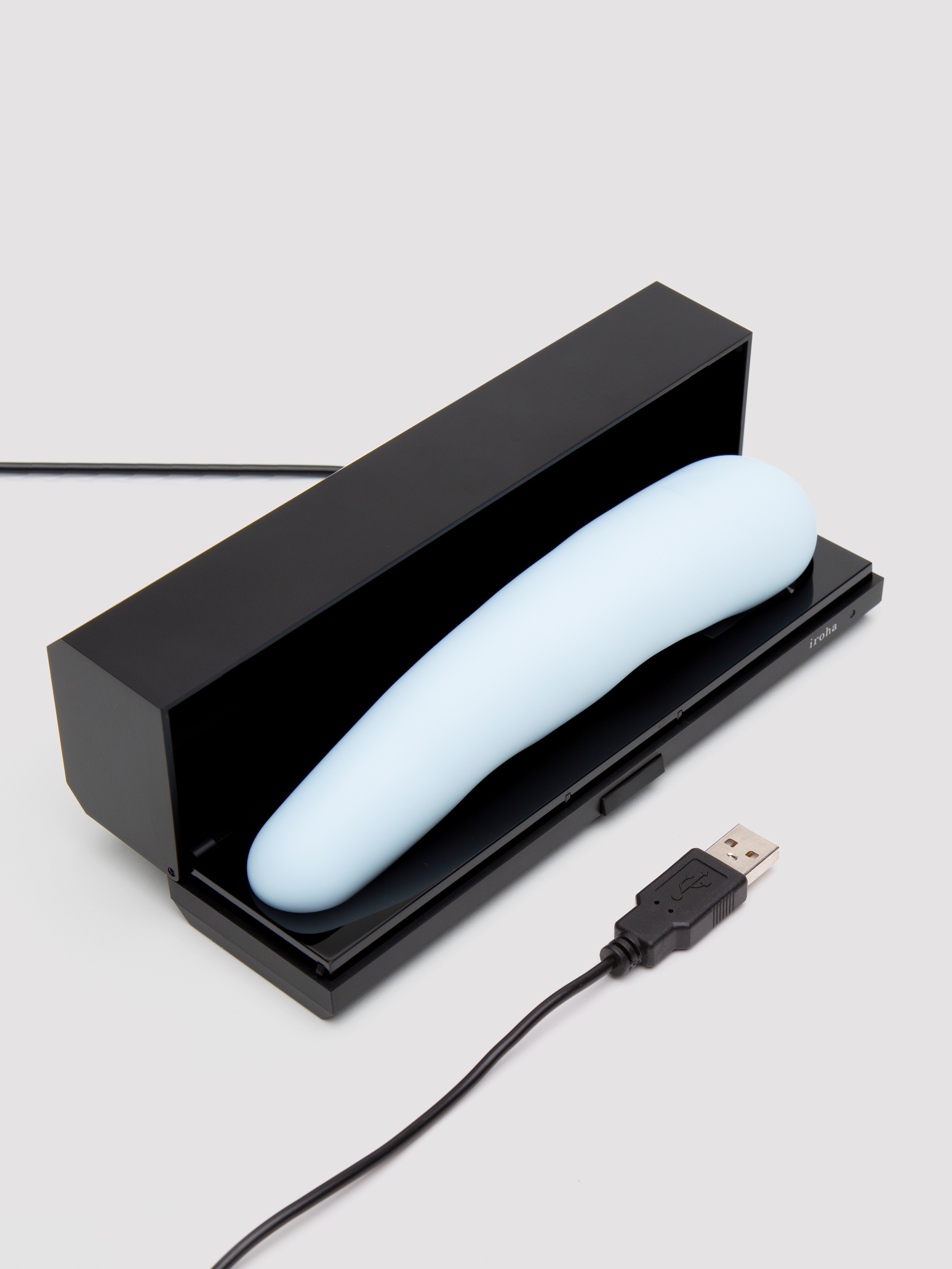 Iroha Minamo Extra Soft Rechargeable G-Spot Vibrator, Blue, hi-res