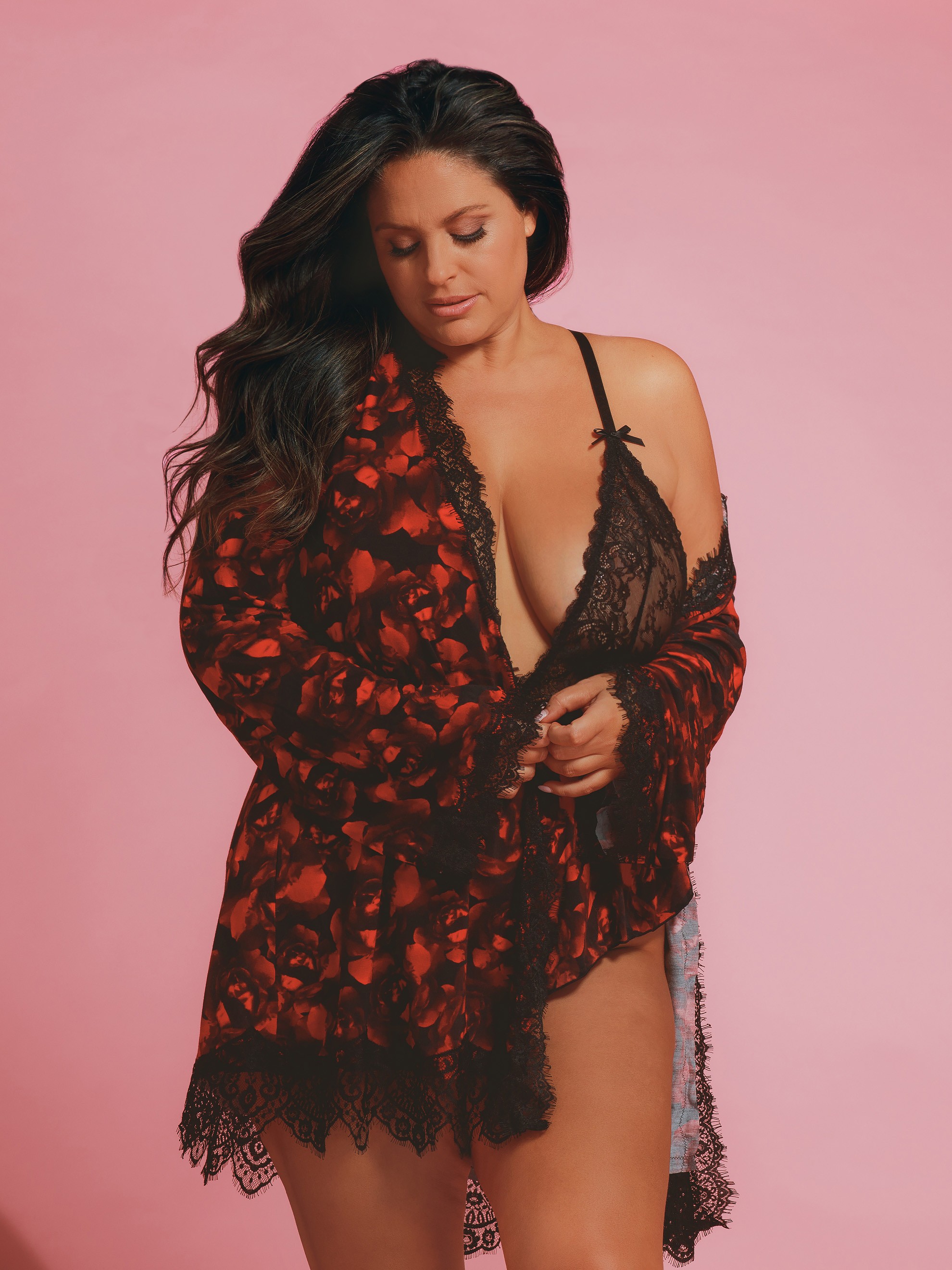 Oh La La Cheri Black Rose Print Lace Trim Robe, Black, hi-res