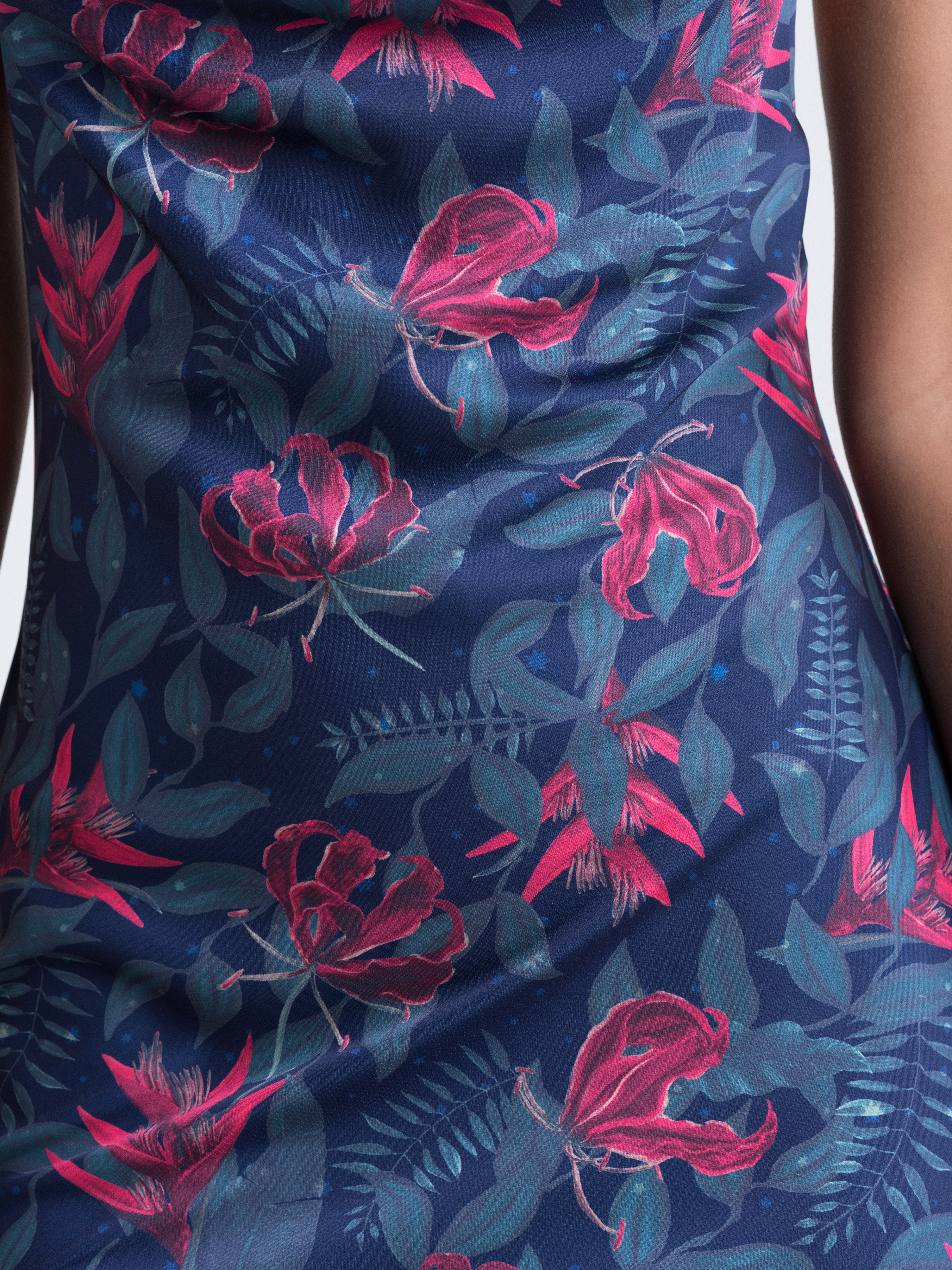 Lovehoney Moonlit Tropics Satin Chemise, Black, hi-res