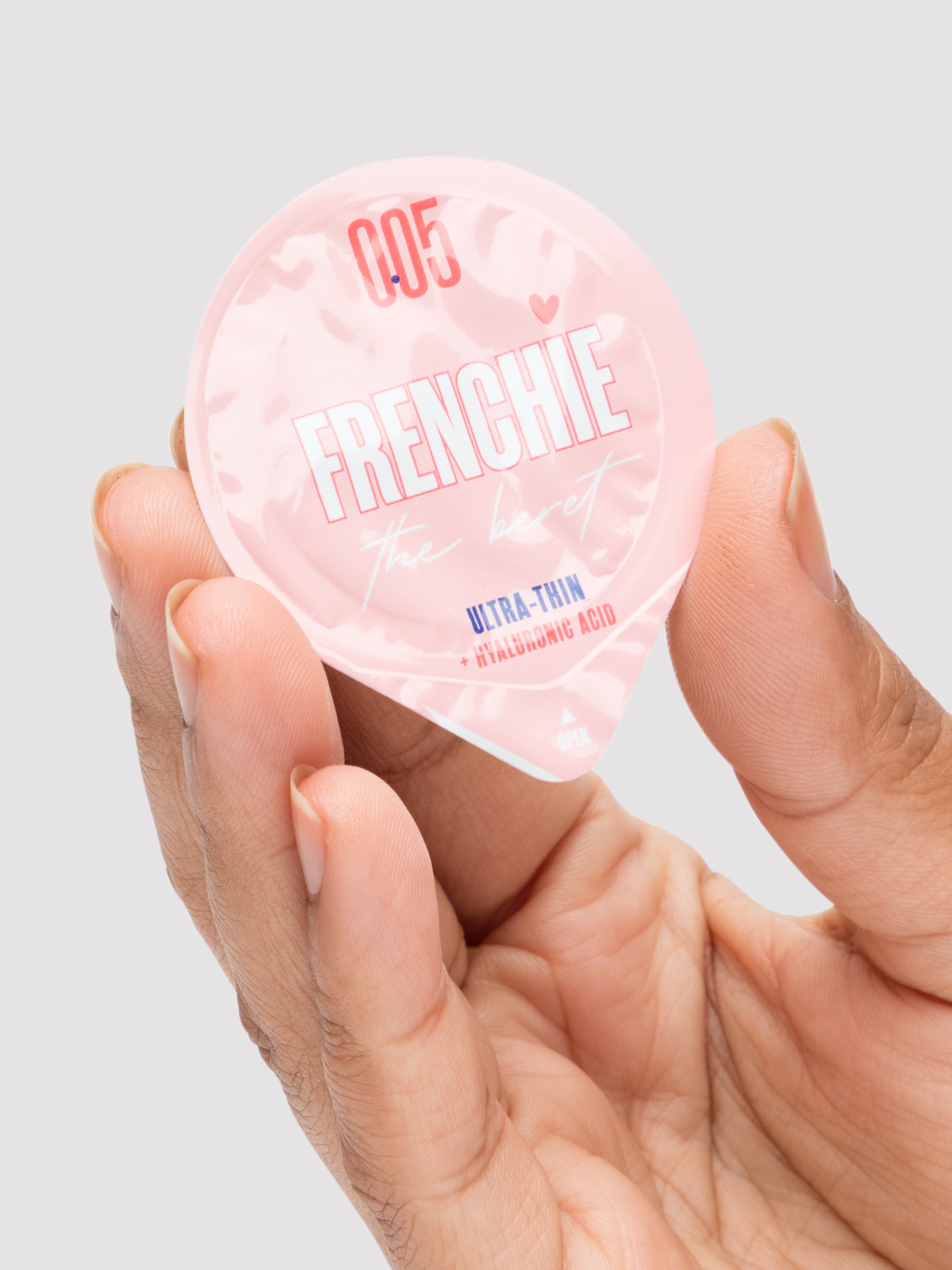 Frenchie The Beret with Hyaluronic Acid Extra-Thin Vegan Latex Condoms (3 Pack), , hi-res