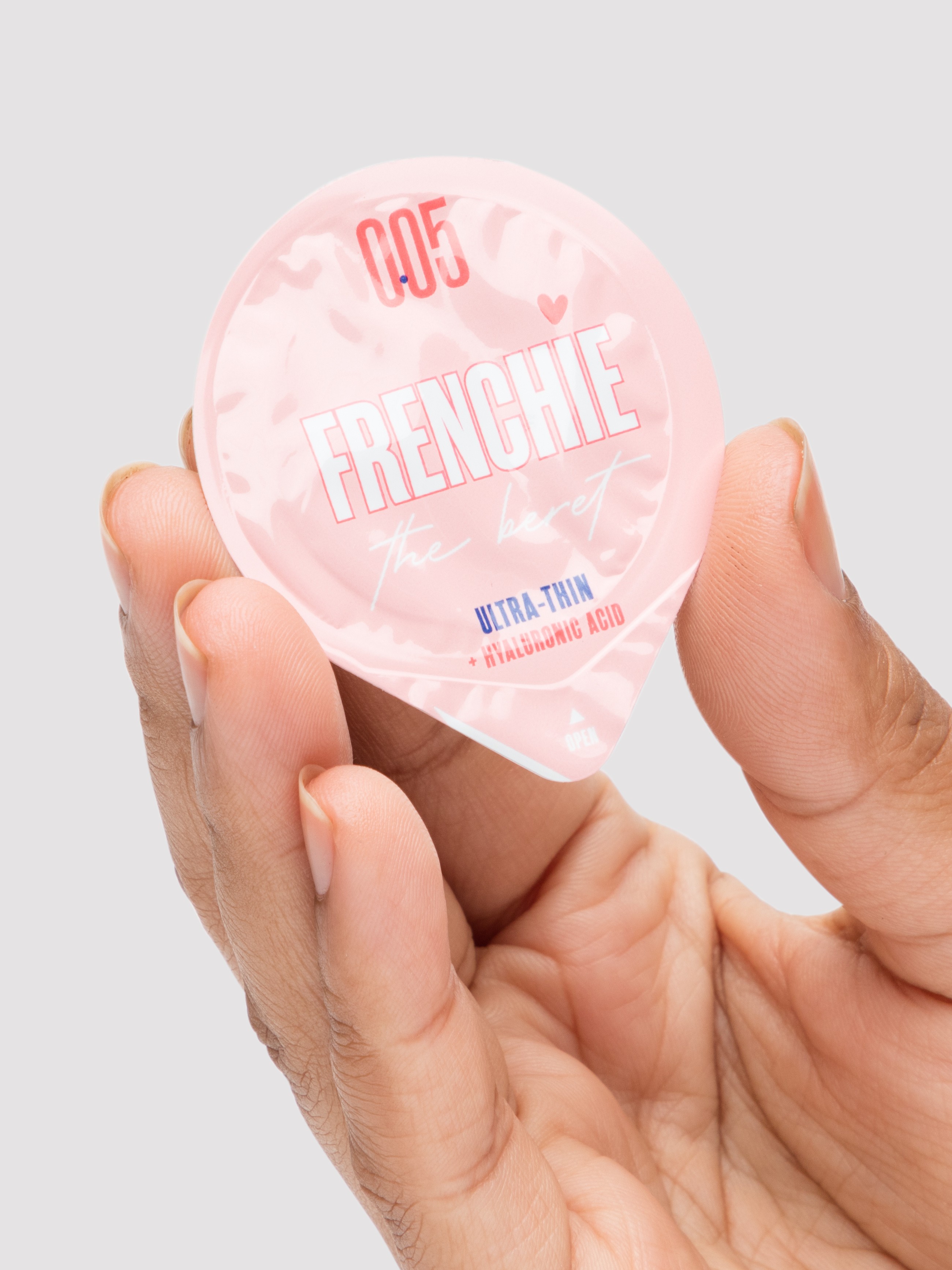 Frenchie The Beret with Hyaluronic Acid Extra-Thin Vegan Latex Condoms (12 Pack), , hi-res