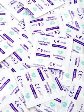 Condones de látex extrafinos lubricados de Lovehoney Health (100 unidades)