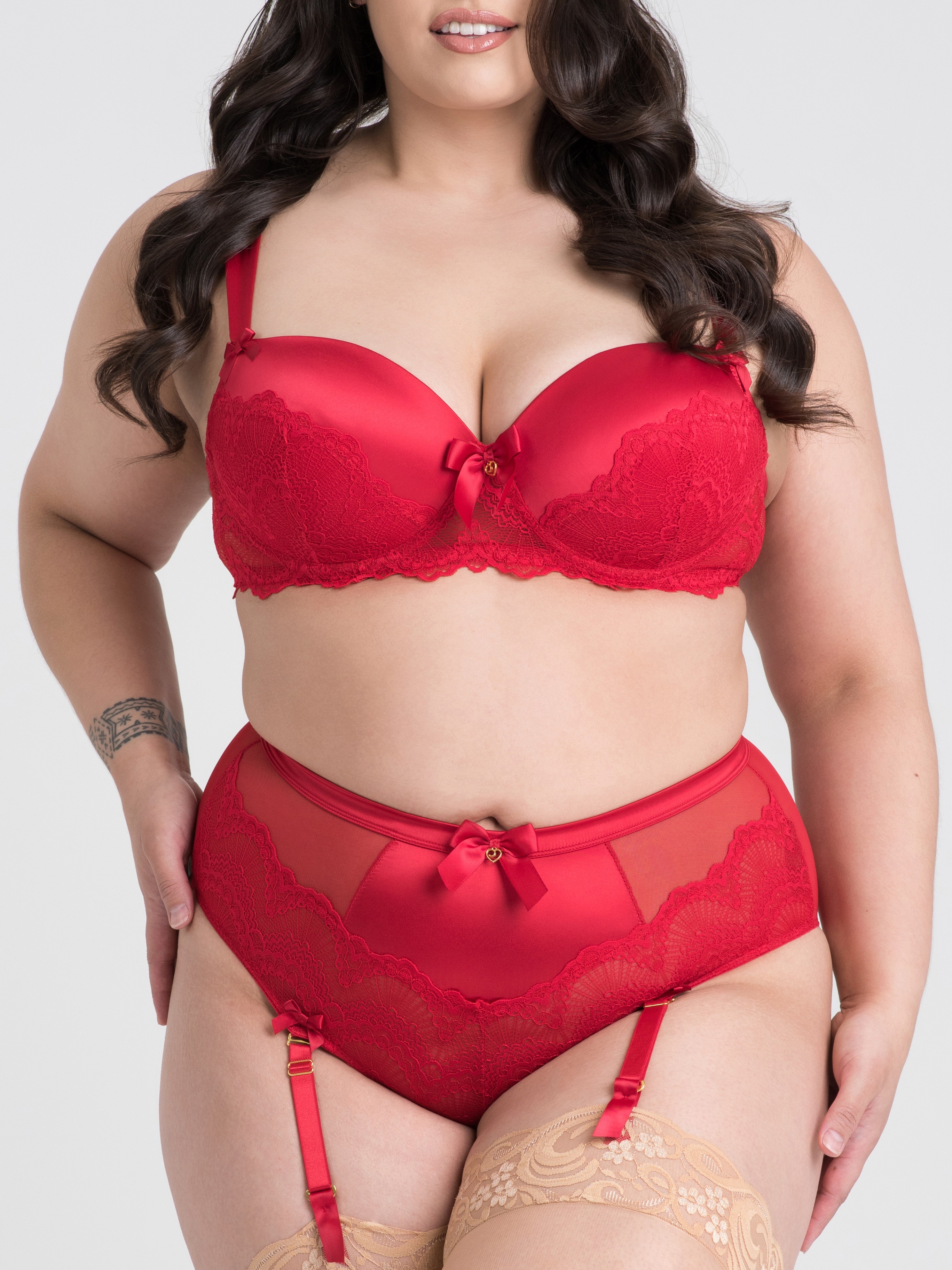 Image of Lovehoney Plus Size Moonlight Desire Red Satin Bra Set - 1X / 2X - Red