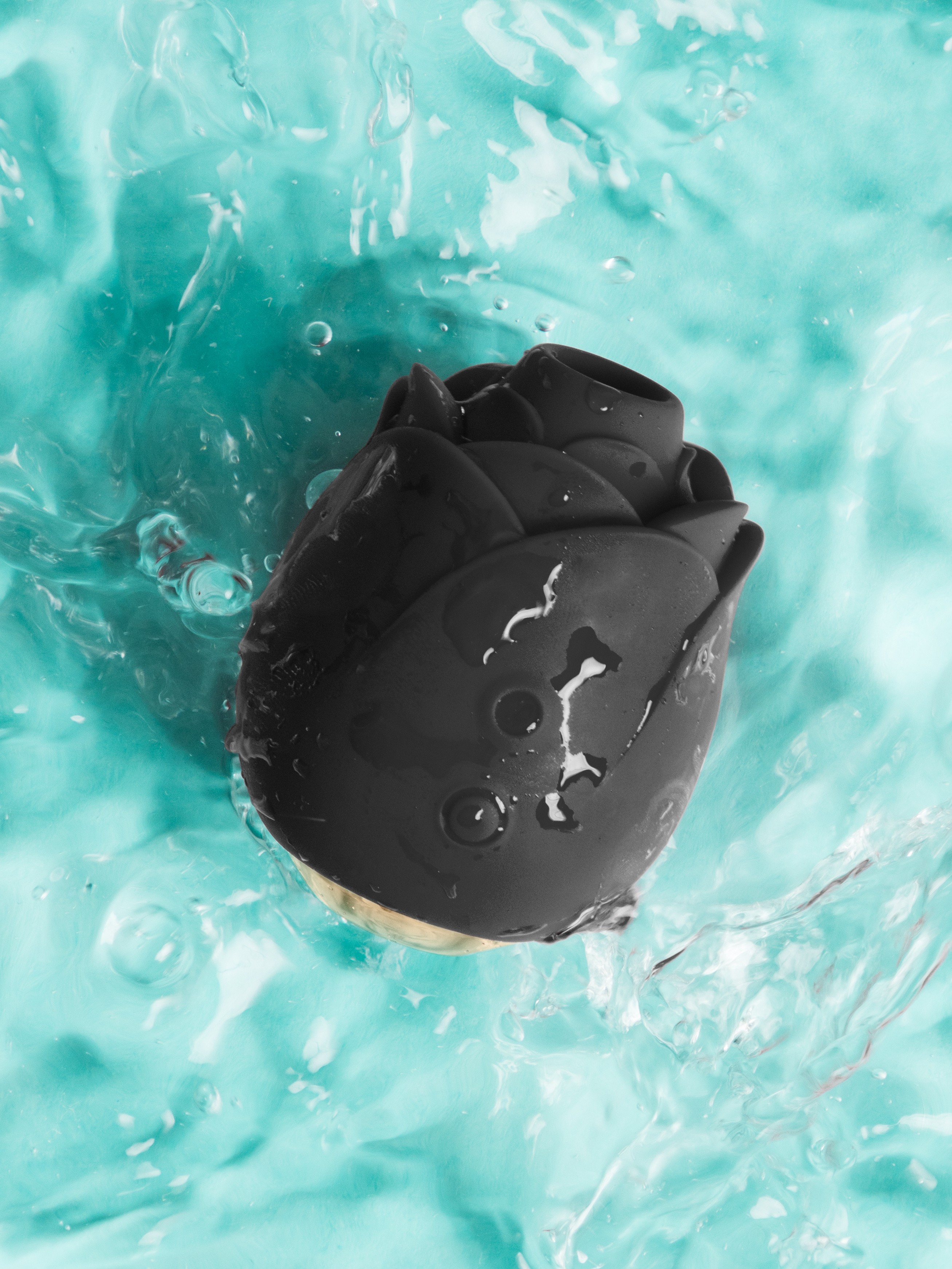 Fifty Shades of Grey Black Rose Silicone Clitoral Suction Stimulator , Black, hi-res