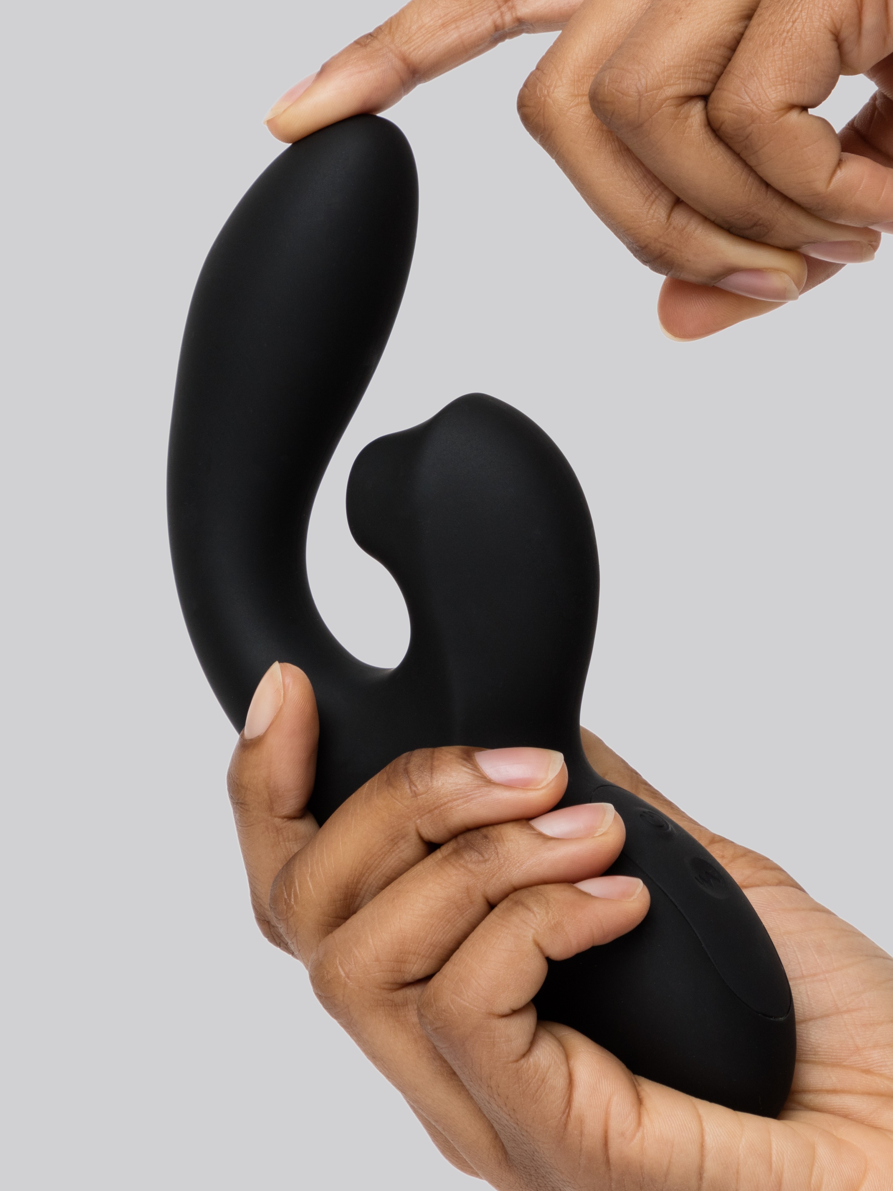 Lovehoney Dual Embrace Warming G-Spot and Clitoral Suction Rabbit Vibrator, Black, hi-res