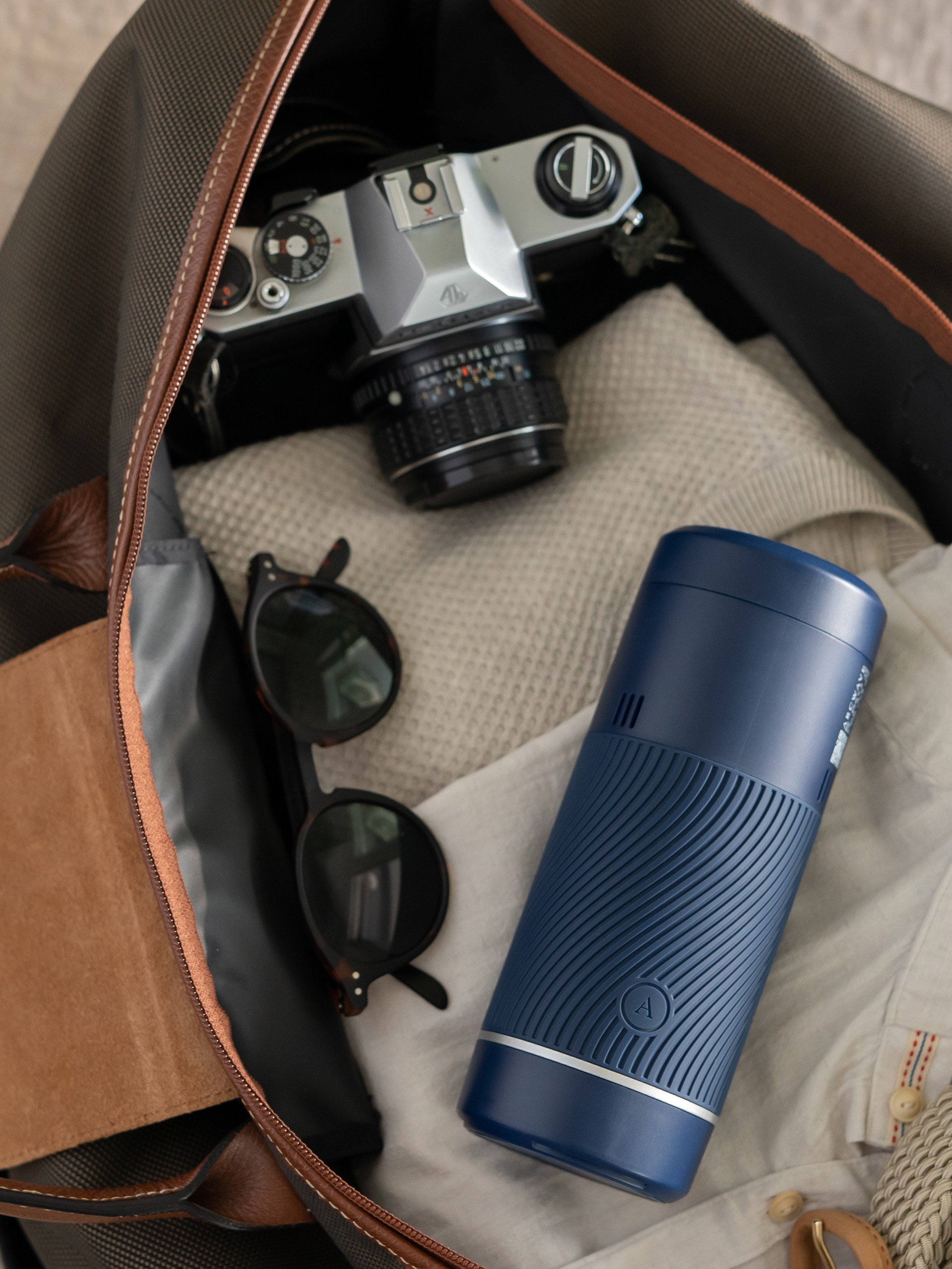 Arcwave Pow Silicone Dual-Entrance Suction Control Male Masturbator, Blue, hi-res