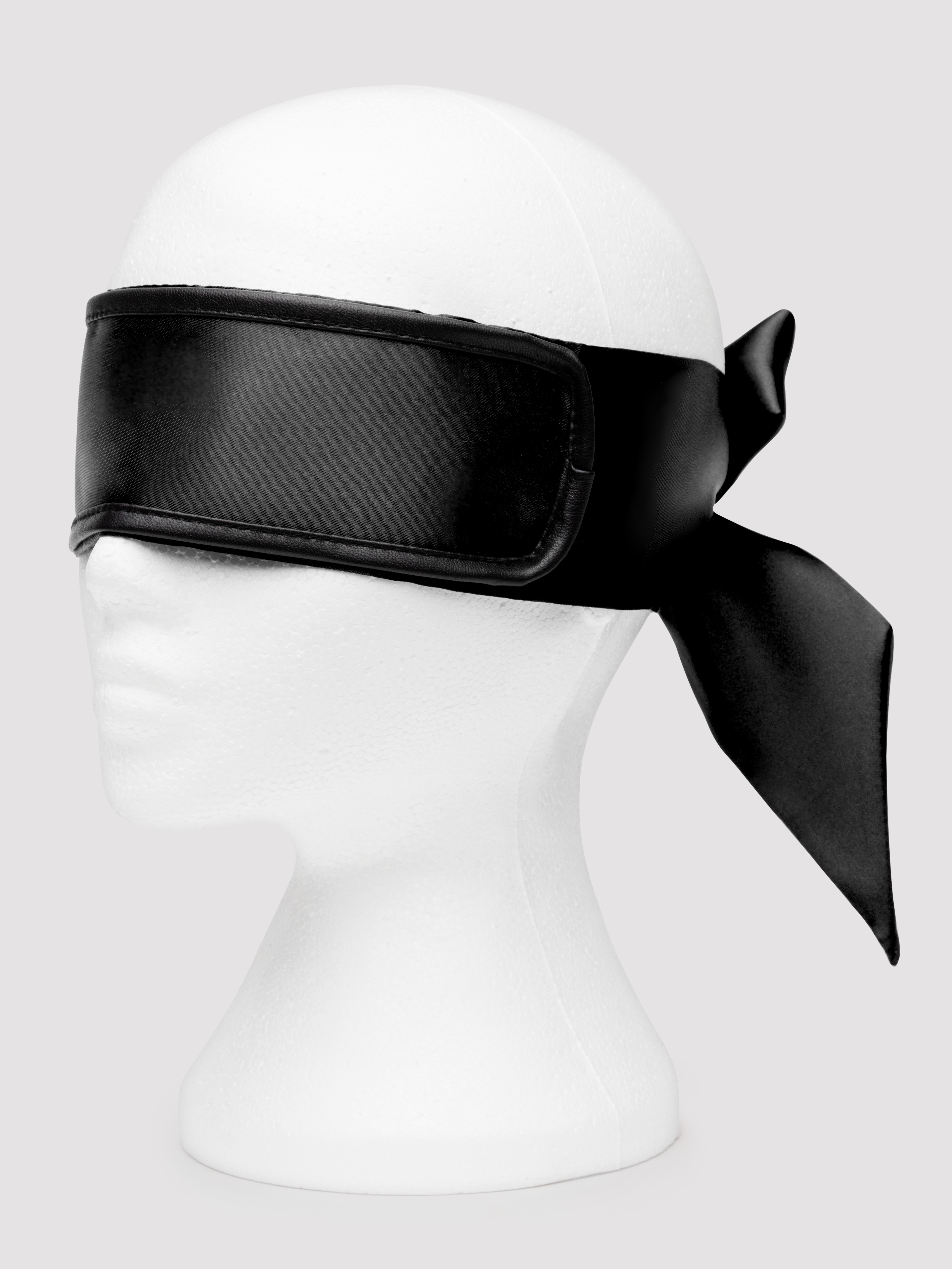 Lovehoney Tie and Tempt Luxury Bondage Kit (7 Pieces), Black, hi-res