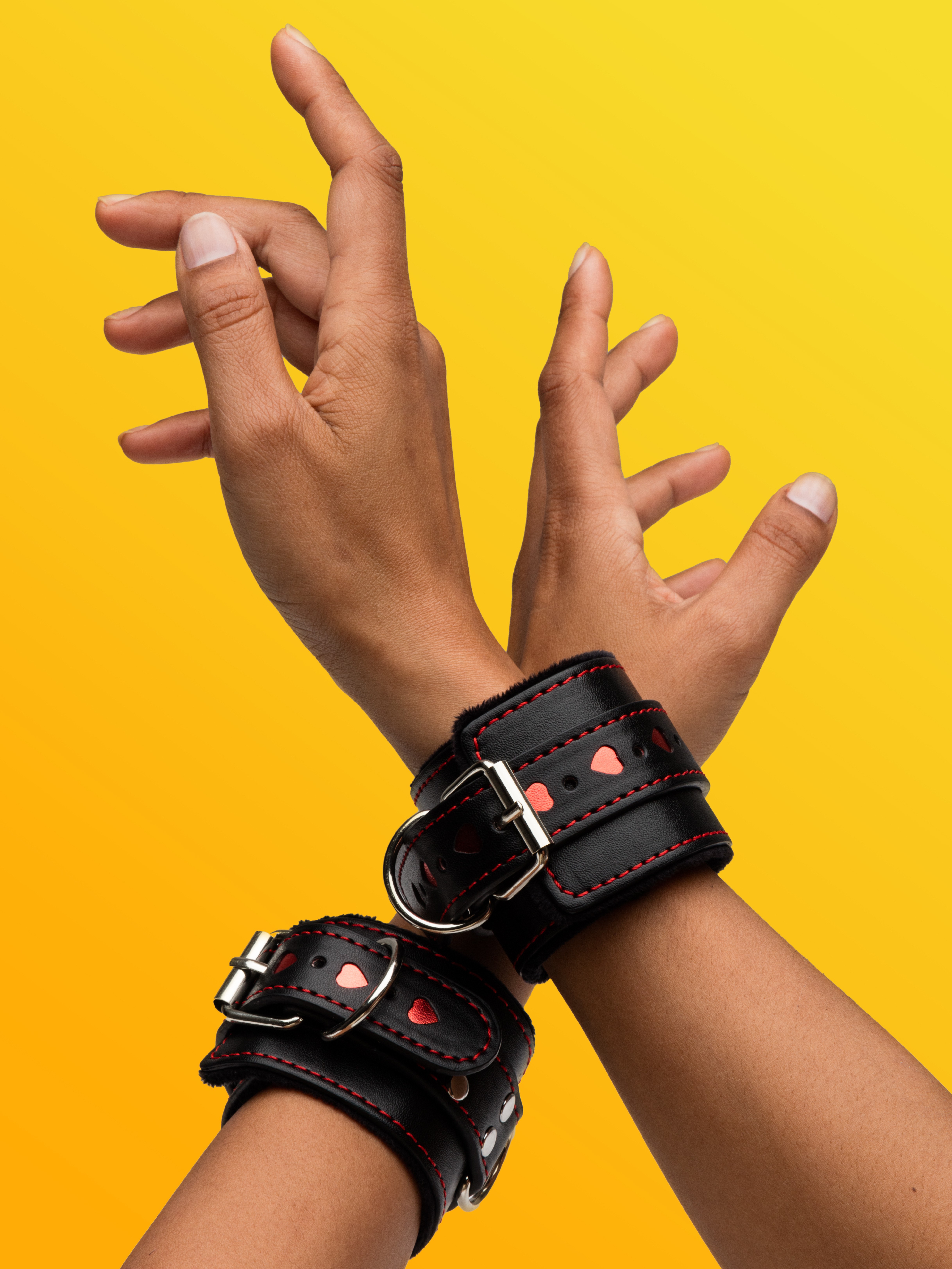 Bondage Boutique Heart Blindfold and Cuff Set (2 pieces) , Black, hi-res