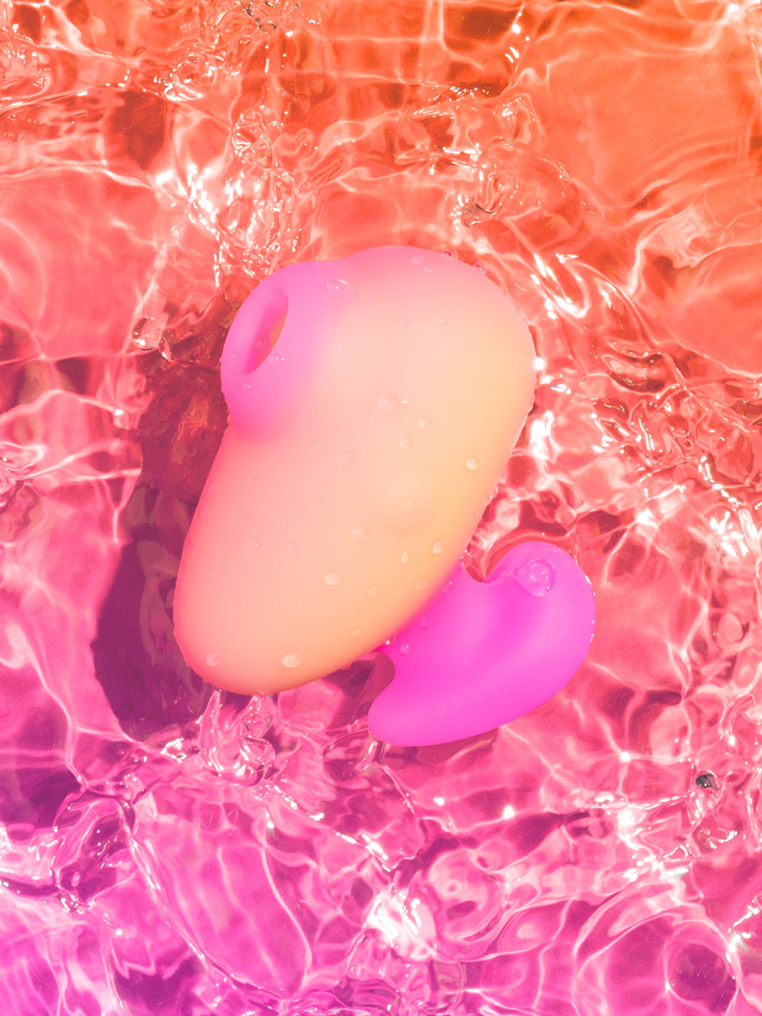 Romp Kiss Rechargeable Clitoral Suction Stimulator, Hot Pink, hi-res