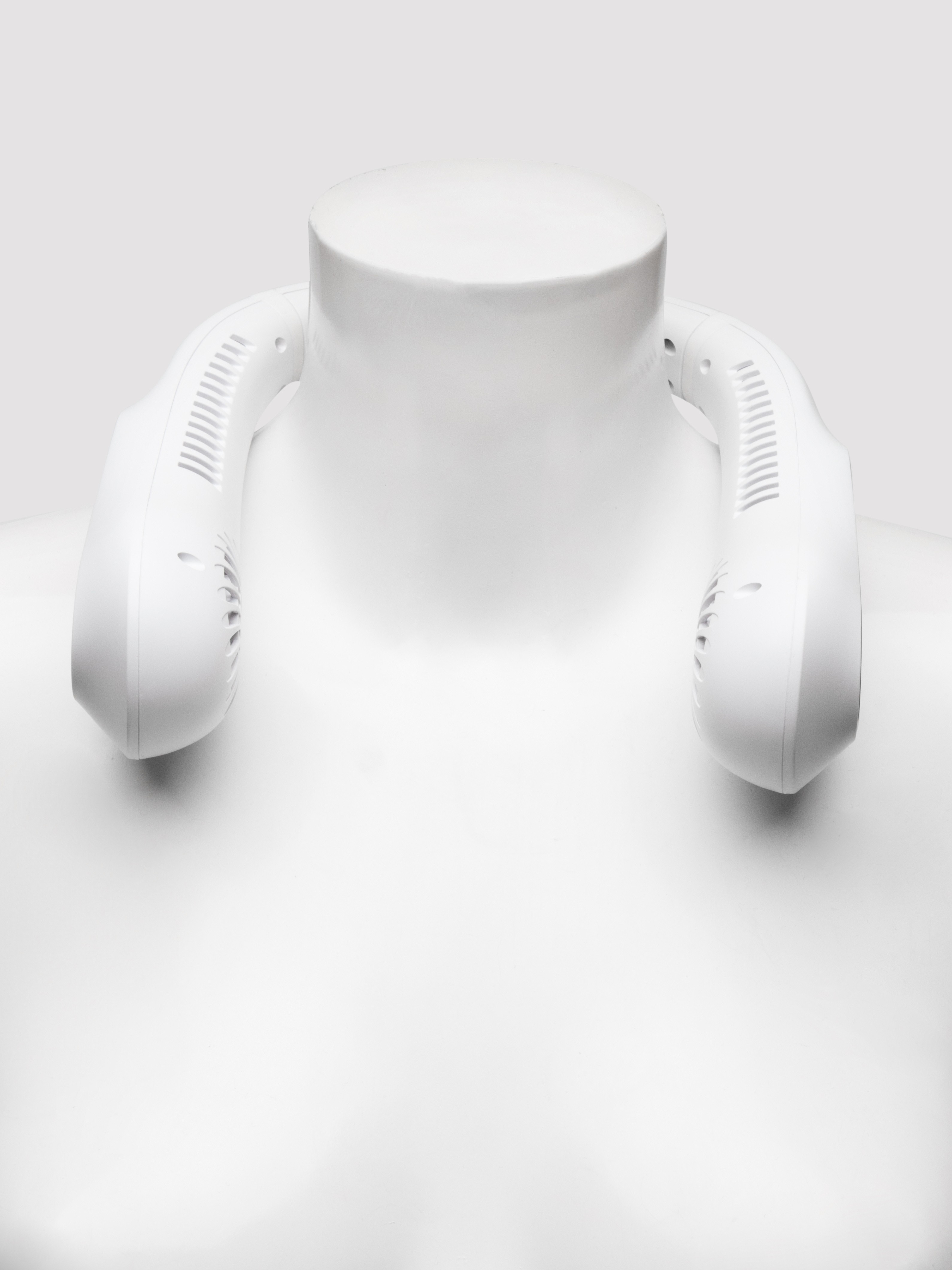 Insu Beauty No-More-Melting Cooling Neck Fan, Silver, hi-res