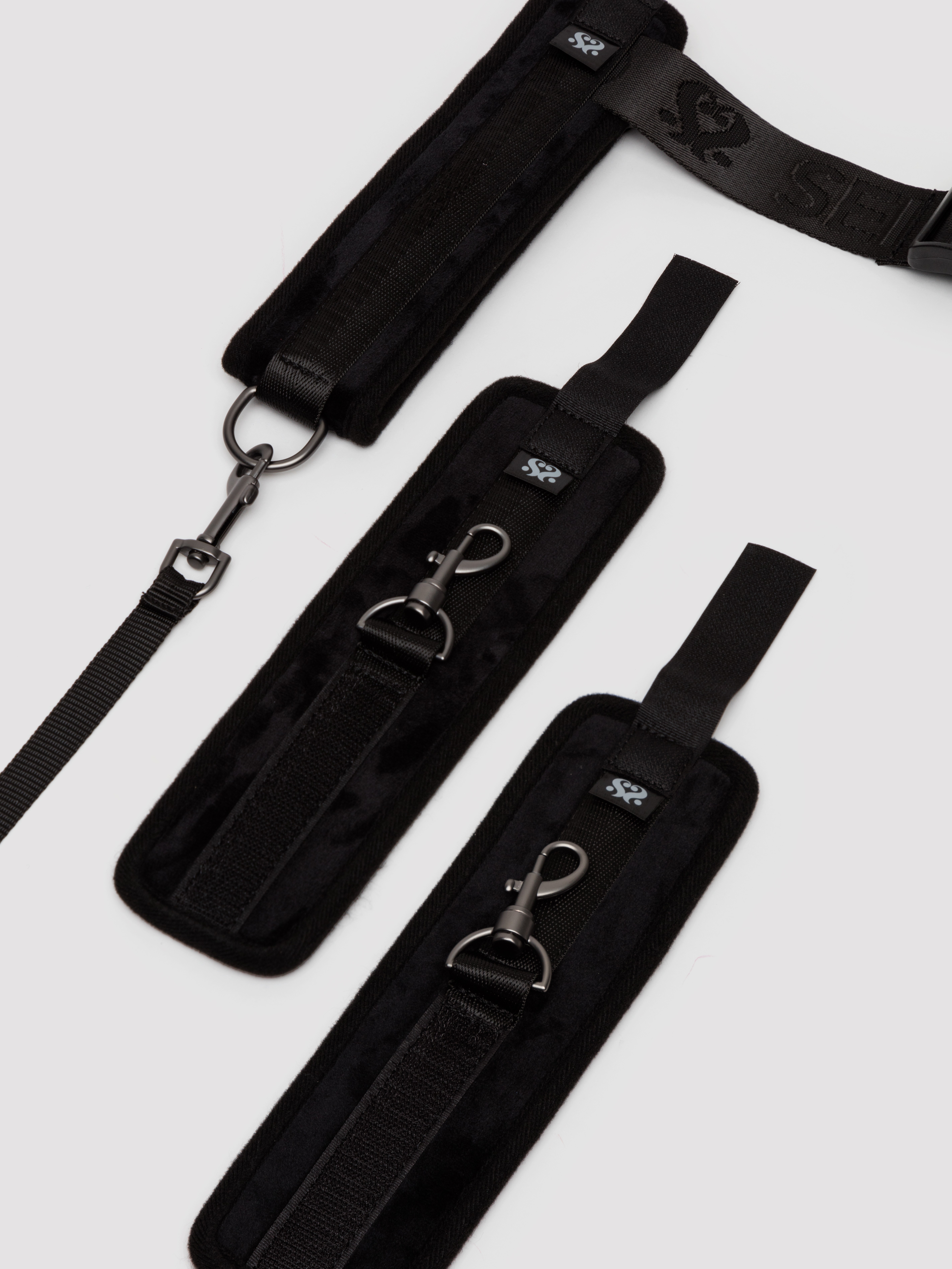 SEI MIO Neck Firmly in Check Adjustable Neck and Wrist Restraint Kit, Black, hi-res