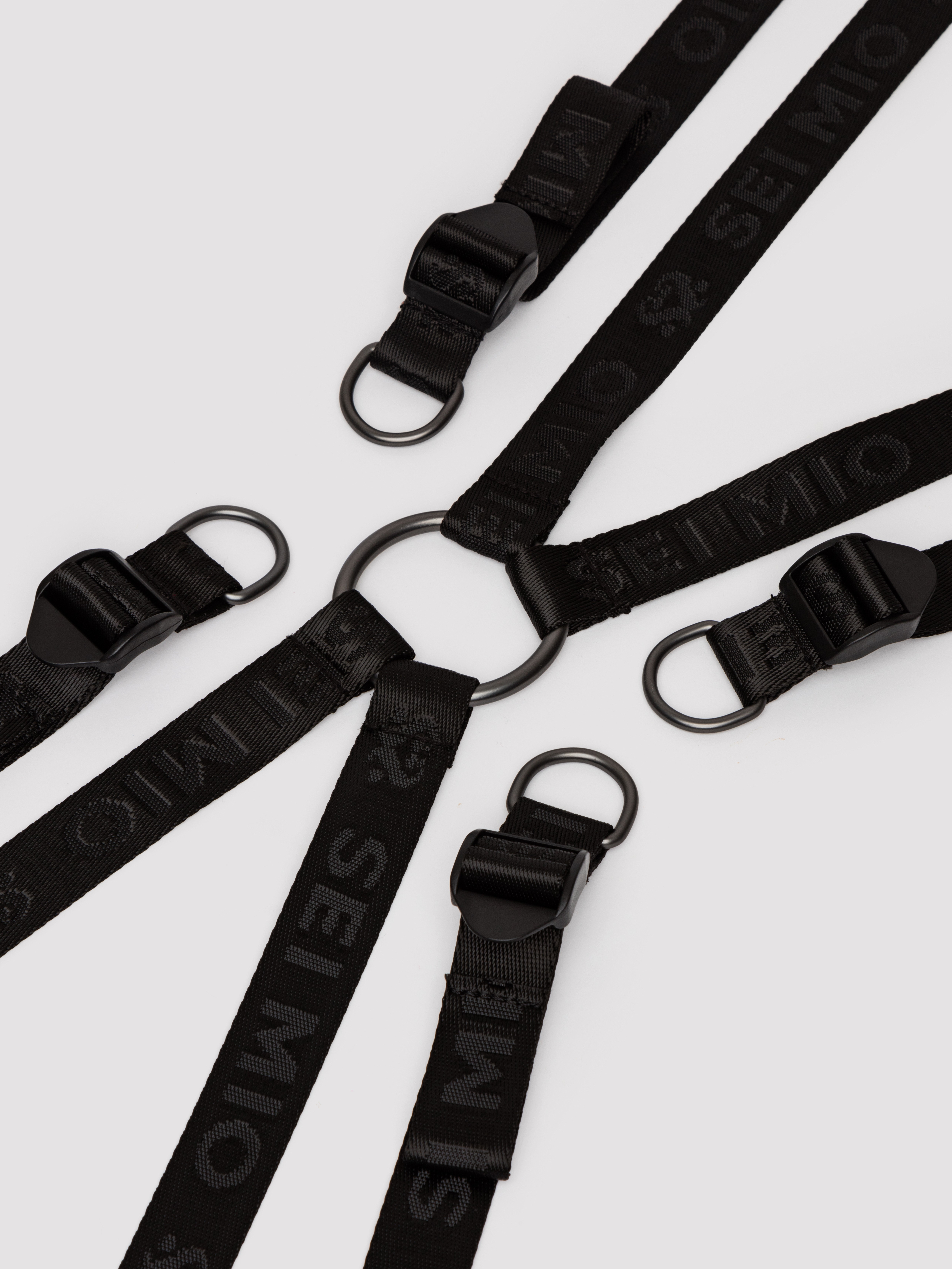 SEI MIO The Bed Spreader Under Mattress Restraint System, Black, hi-res