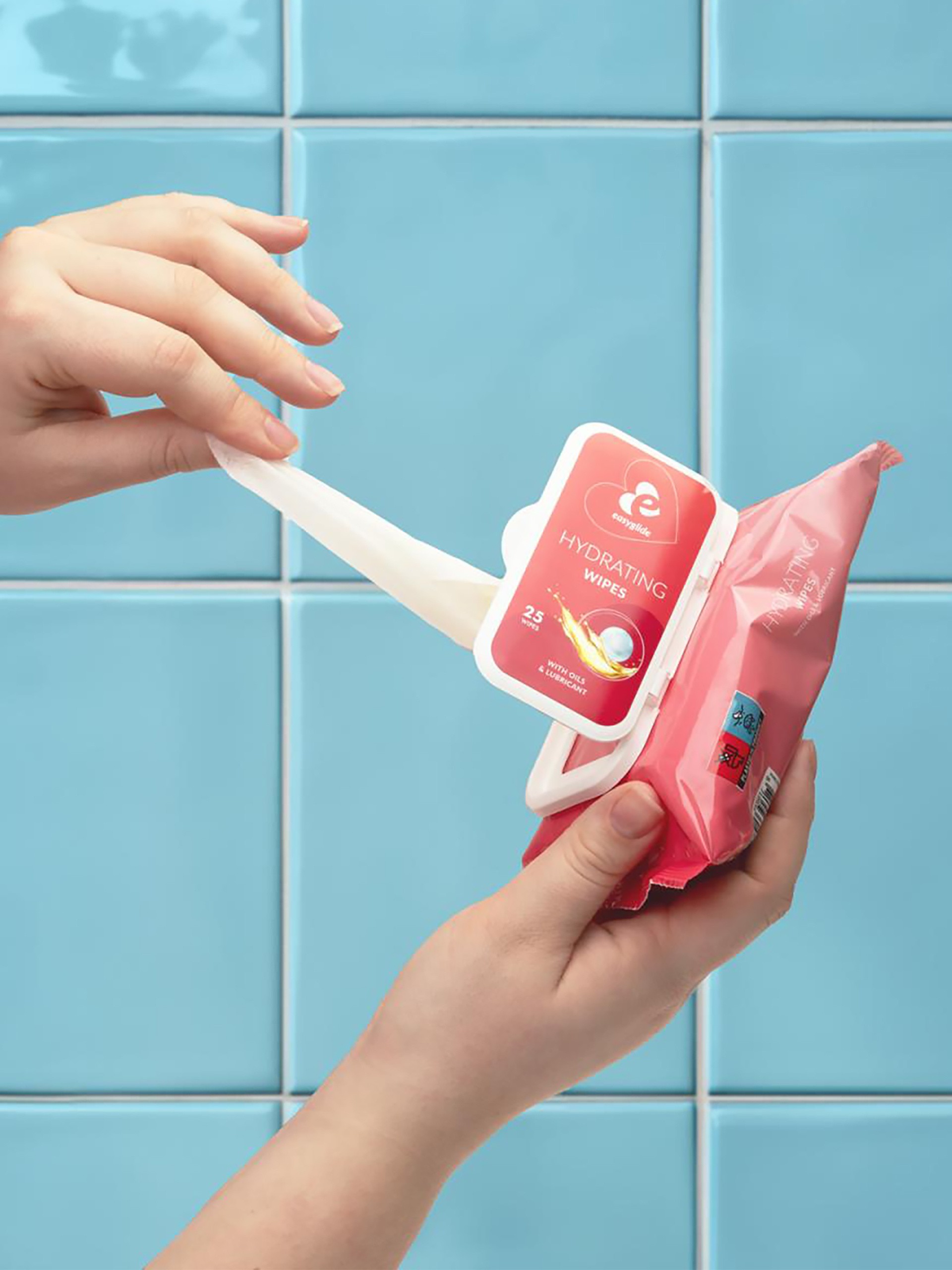 EasyGlide Hydrating Wipes with Lubricant and Oils, , hi-res