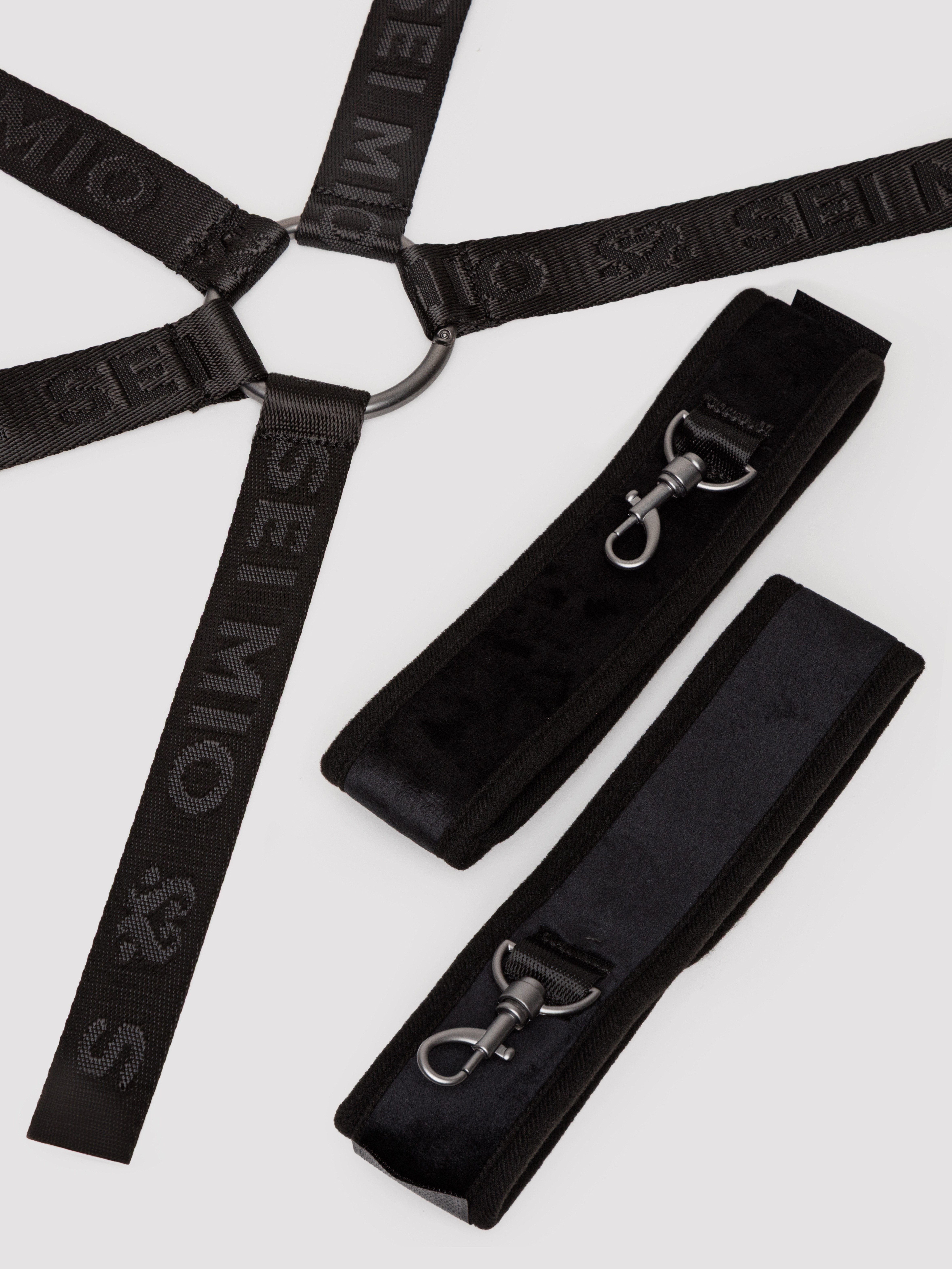 SEI MIO Trussed Issues Adjustable Body Harness Restraint System, Black, hi-res