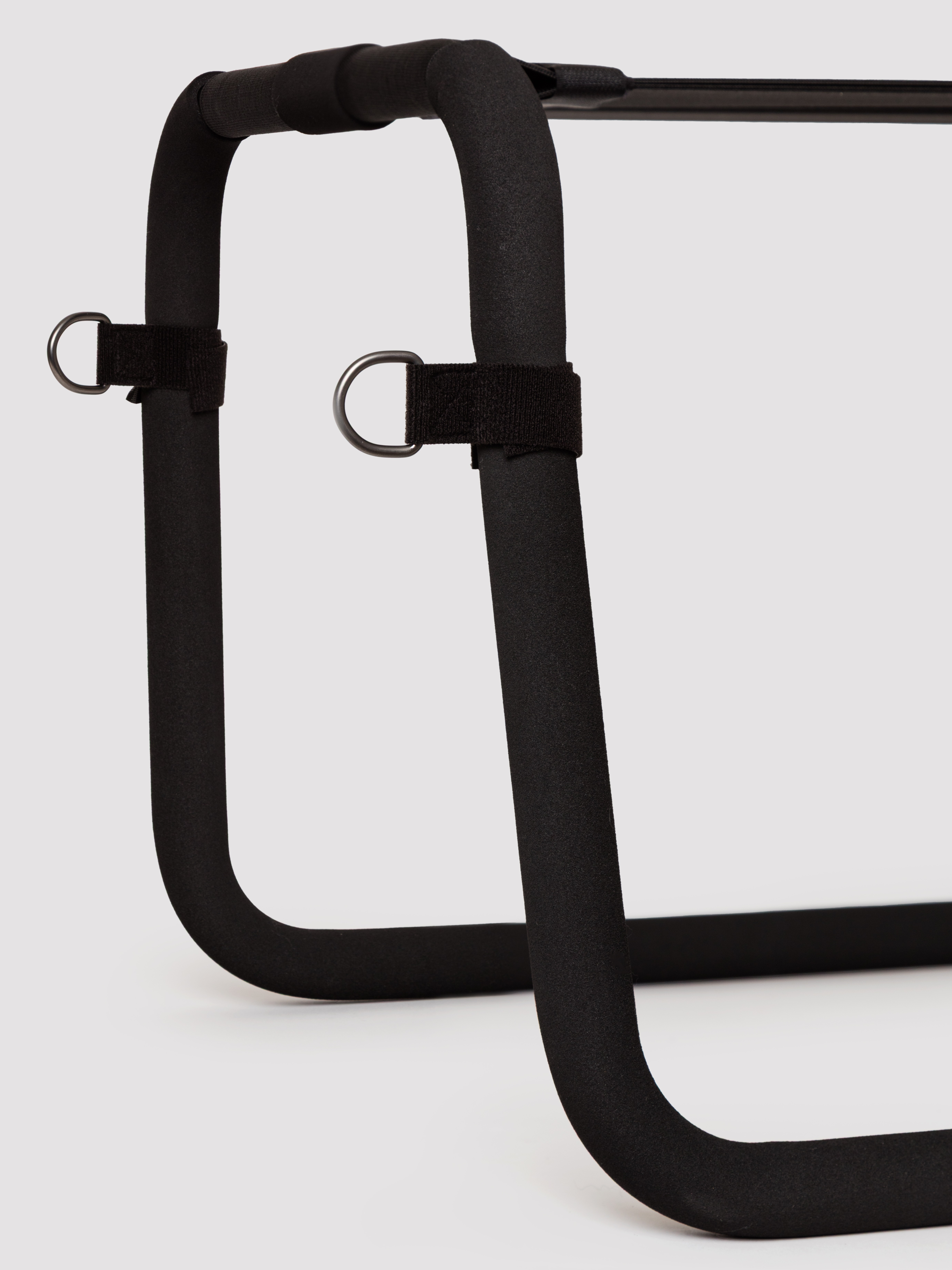 SEI MIO Majestic Mount Queening and Positioning Chair, Black, hi-res