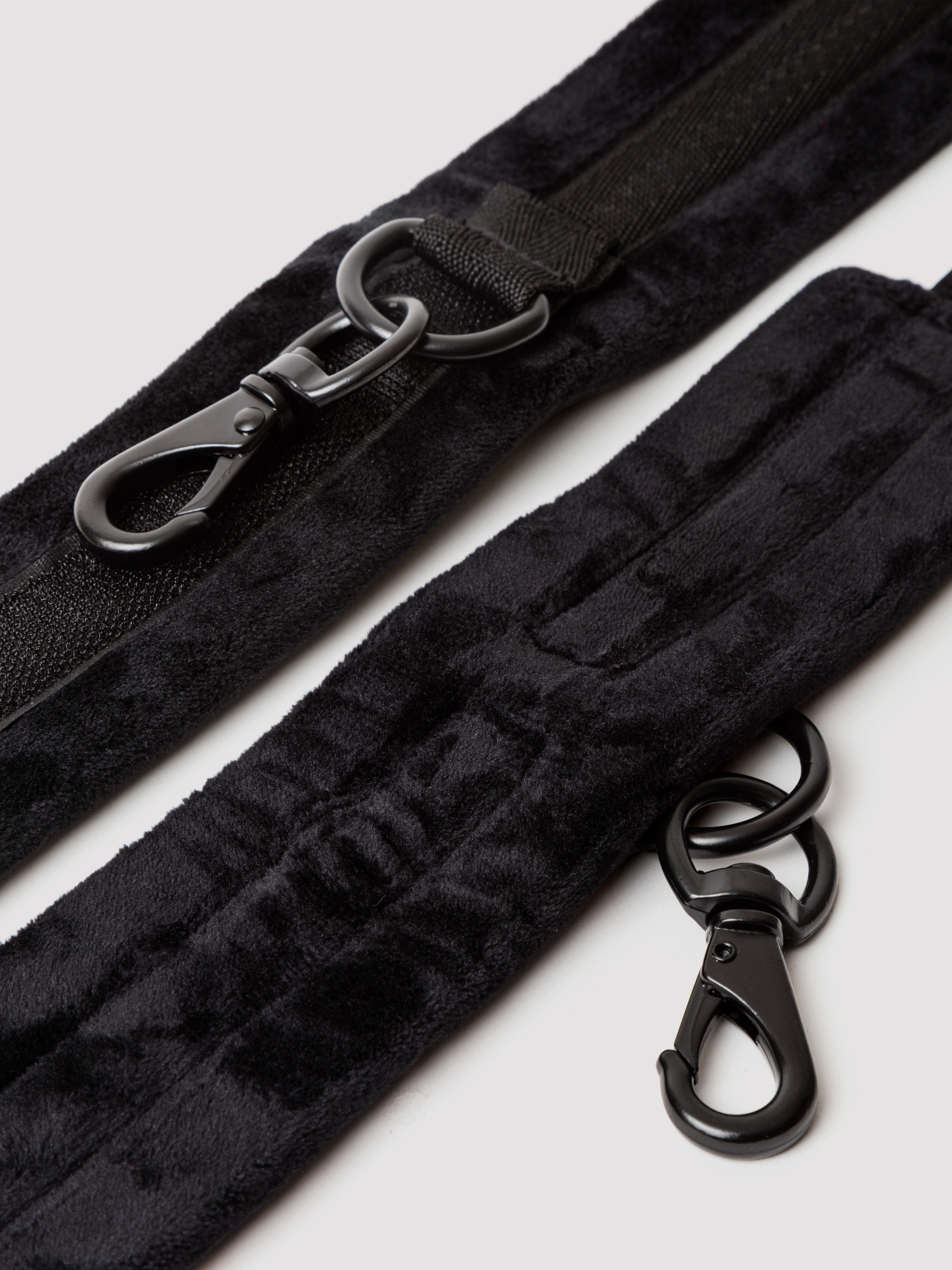 Sportsheets Pivot Black Restraining Connection Kit, Black, hi-res