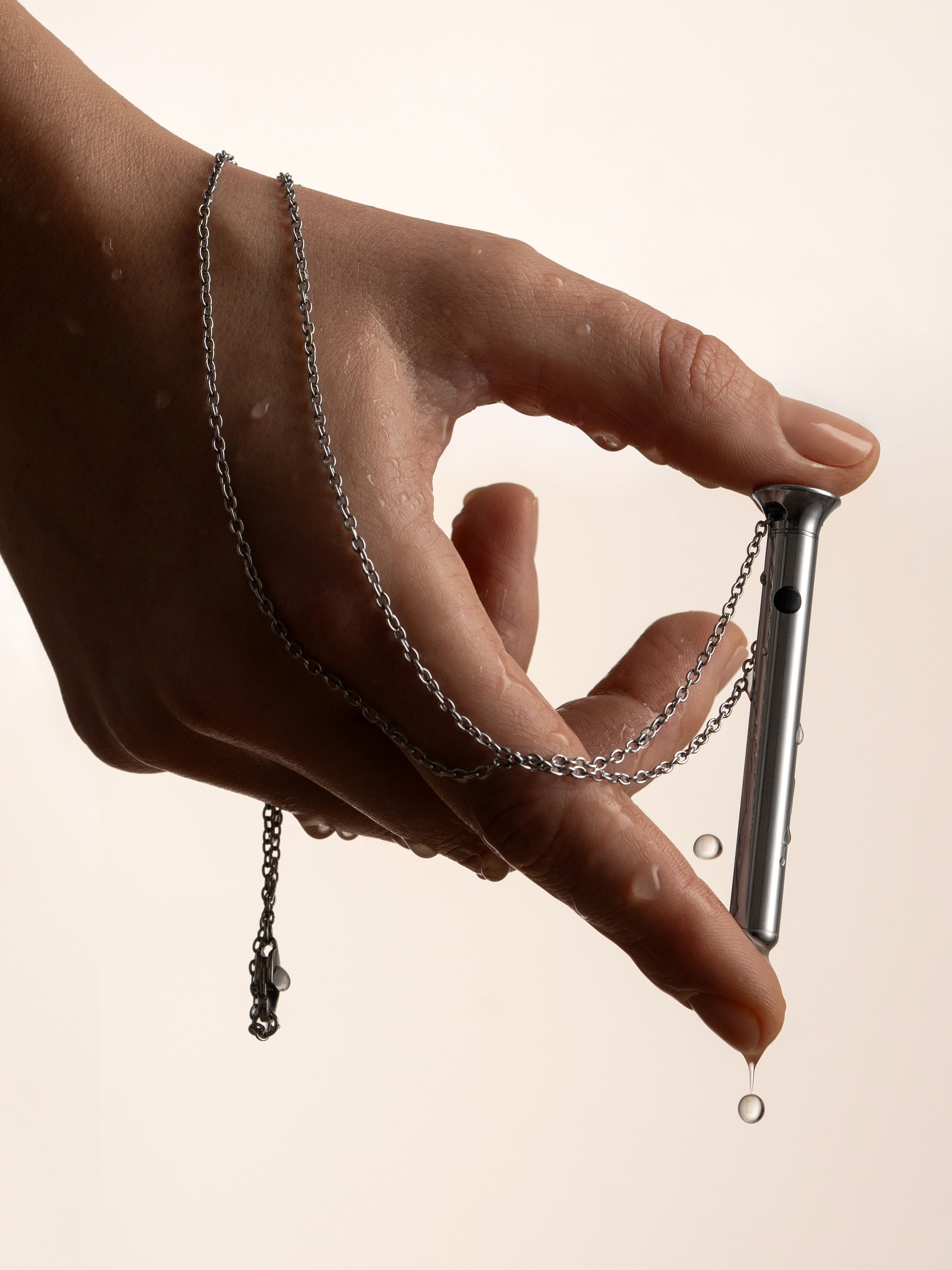 Crave Vesper Silver Mini Necklace Vibrator, Silver, hi-res