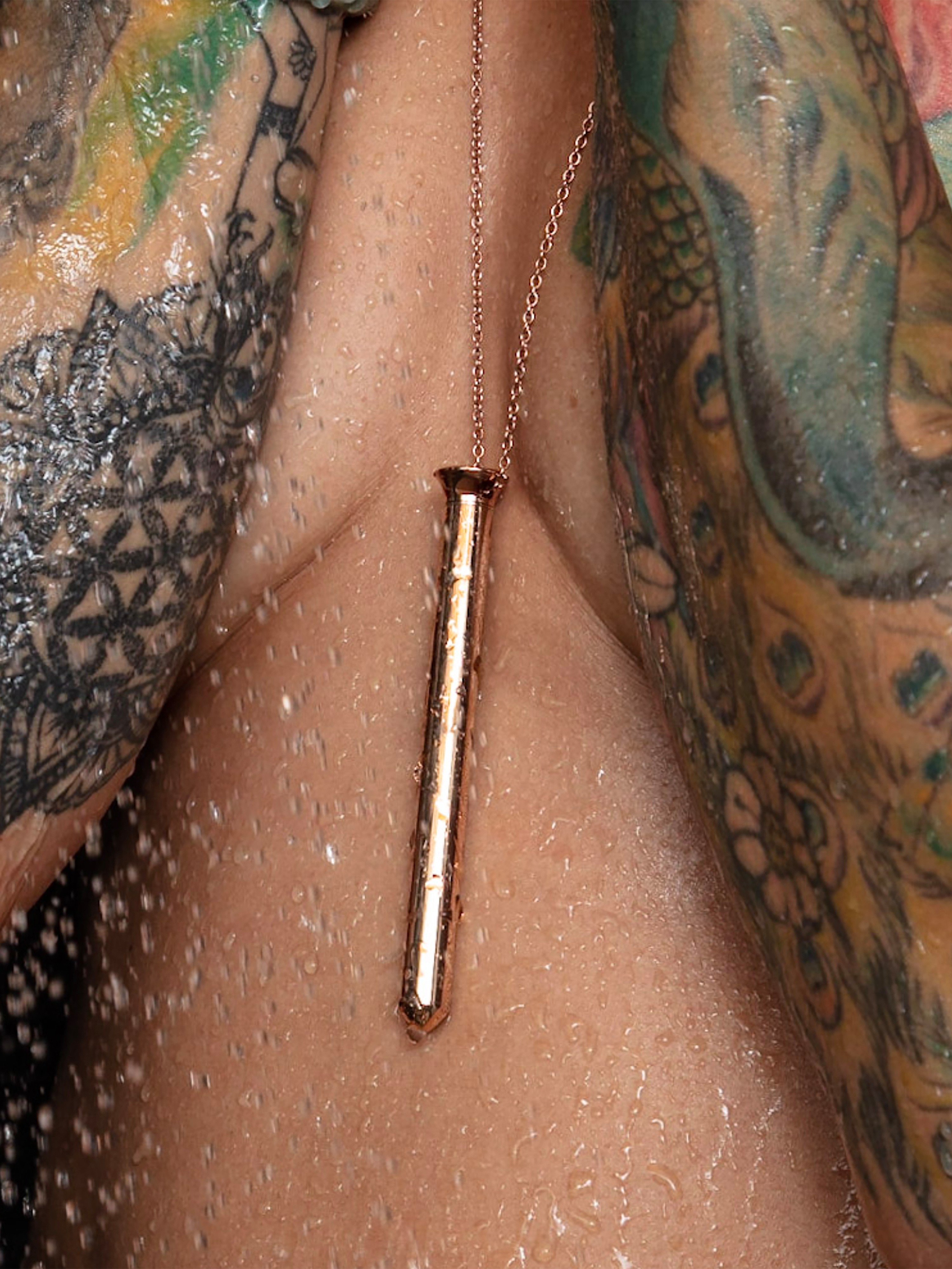 Crave Vesper 2 Rose Gold Necklace Vibrator, Gold, hi-res