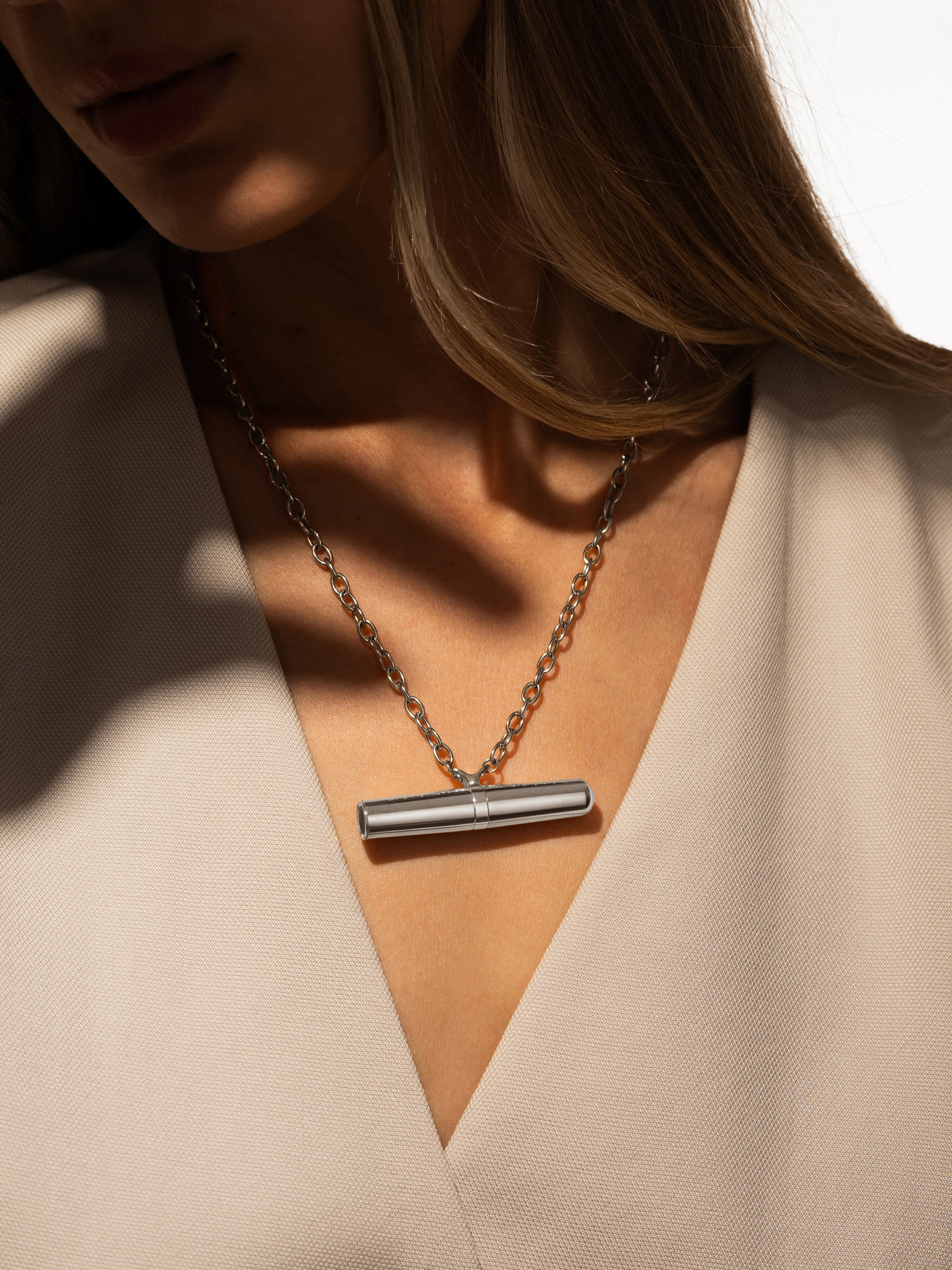 Crave Tease Necklace Vibrator, Silver, hi-res