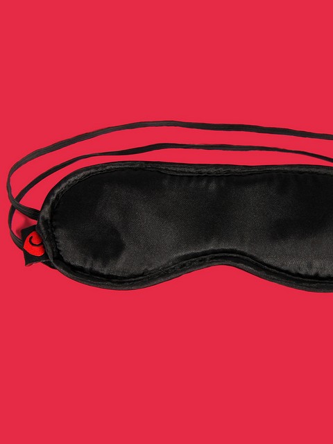 Blindfolds-&-Gags-nav-tile-900x1200