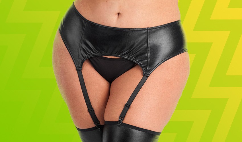 Plus-Size-Stockings-Uber-850x500-2